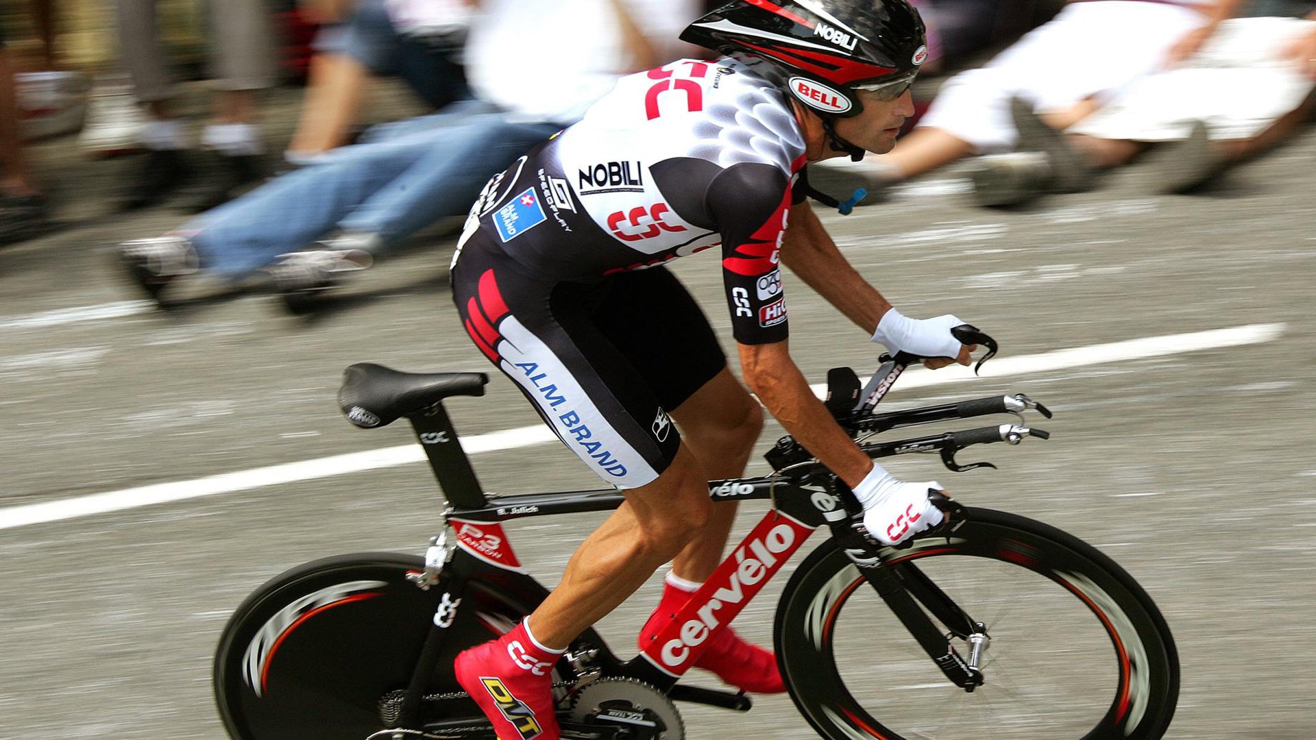 城市夜跑联盟启动,推动夜间运动文化多元发展,大型夜跑活动