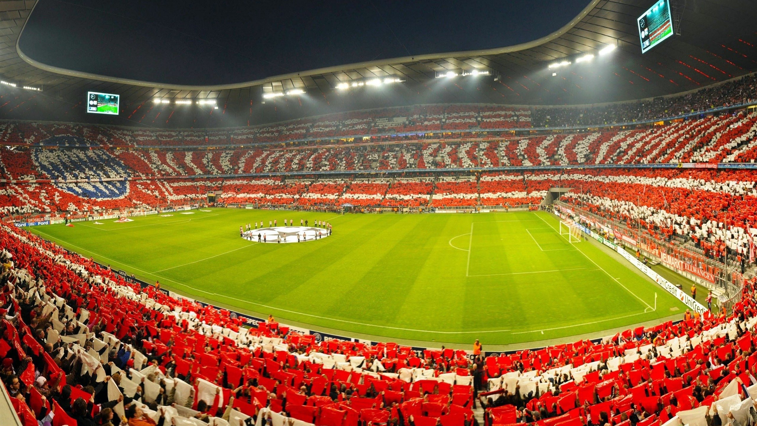 英超争冠形势白热化 曼城与利物浦积分差距微小悬念持续，英超赛程利物浦曼城